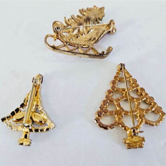 Vintage Set of Tree Rhinestone Enamel Christmas Holiday Tree Sleigh Brooch Pins - Picture 4 of 9